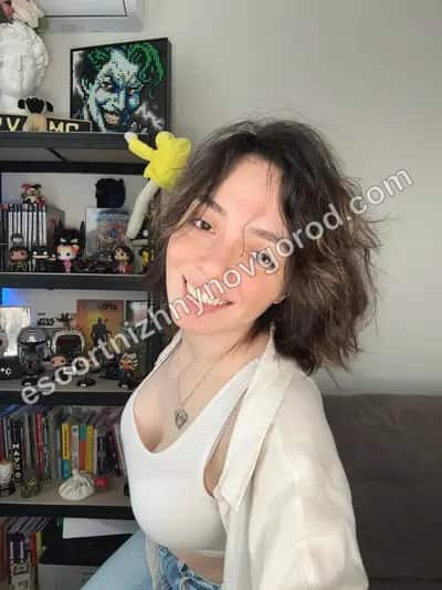 Nika, 31